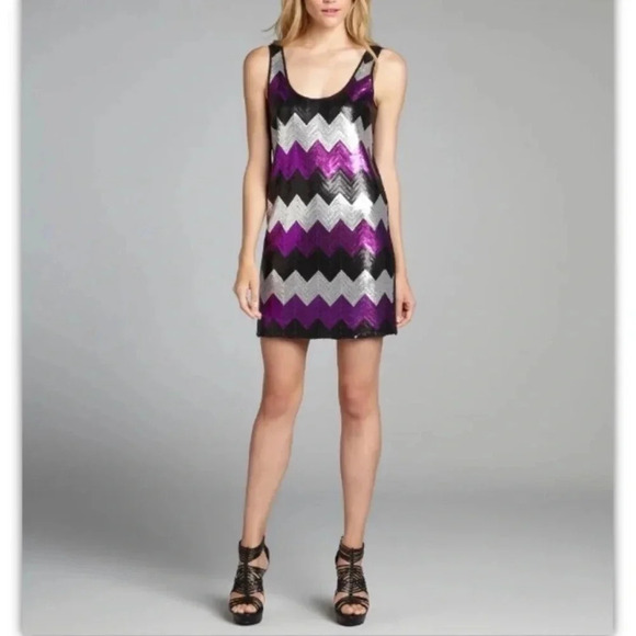 SEQUINS‎ MINI DRESS JACK BRAND CHEVRON PATTERN BLACK PURPLE AND SILVER - Picture 1 of 10